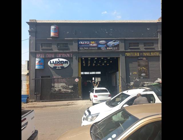 995M² WAREHOUSE FOR SALE IN JOHANNESBURG CENTRAL